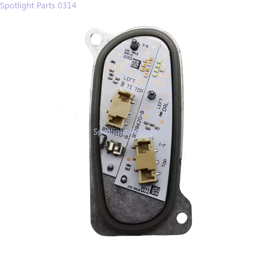 New For Seat Leon Tarraco 2019 2020 2021 2022 2023 Headlight LED Module DRL module Daytime Running Light OE# 5FJ941475 5FJ941476
New For Seat Leon Tarraco 2019 2020 2021 2022 2023 Headlight LED Module DRL module Daytime Running Light OE# 5FJ941475 5FJ941476