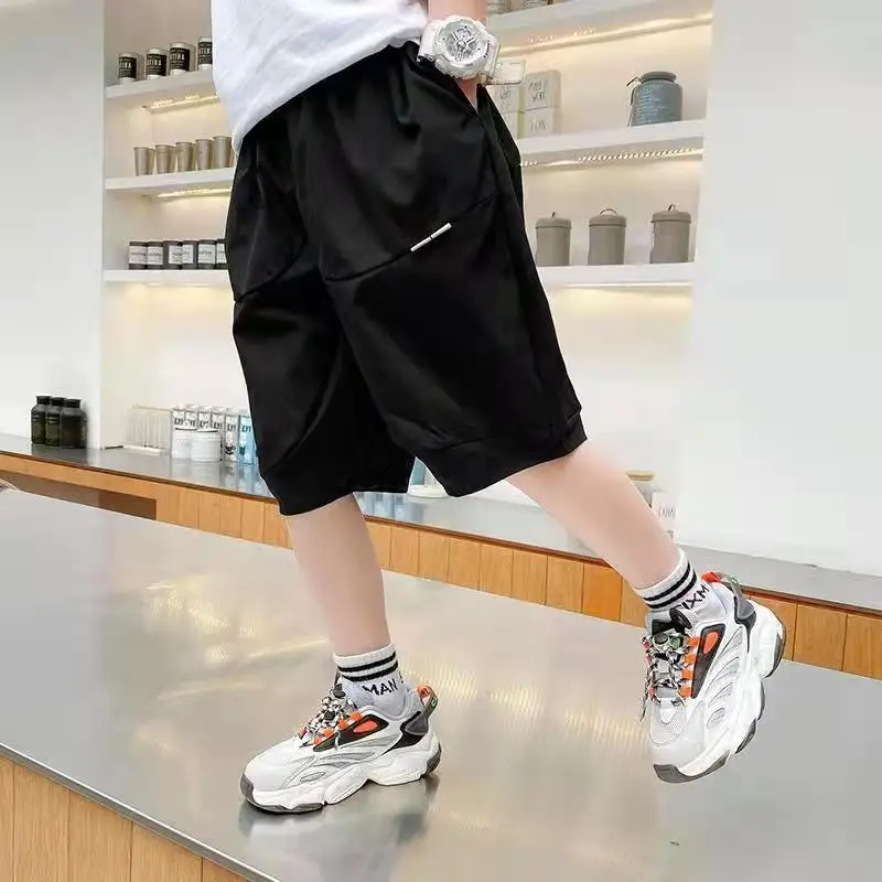 2023 Summer New Boys Clothing Sports Fashion Casual Solid Color Loose Korean Version All-match Kids Lantern Knee Length Shorts
2023 Summer New Boys Clothing Sports Fashion Casual Solid Color Loose Korean Version All-match Kids Lantern Knee Length Shorts