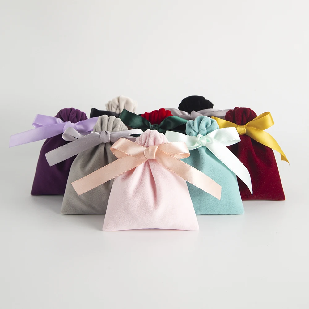 10pcs Bulk 10x12cm Jewelry Packing Ribbon Velvet Bags Gift Display Packing Storage Wedding Travel Candy Drawstring Dust Pouches
10pcs Bulk 10x12cm Jewelry Packing Ribbon Velvet Bags Gift Display Packing Storage Wedding Travel Candy Drawstring Dust Pouches