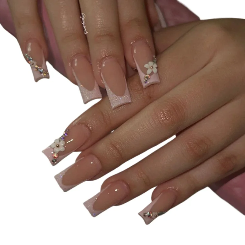 Wearing nail pads Medium and long white small flower colored diamonds Pure desire nail art products
Wearing nail pads Medium and long white small flower colored diamonds Pure desire nail art products