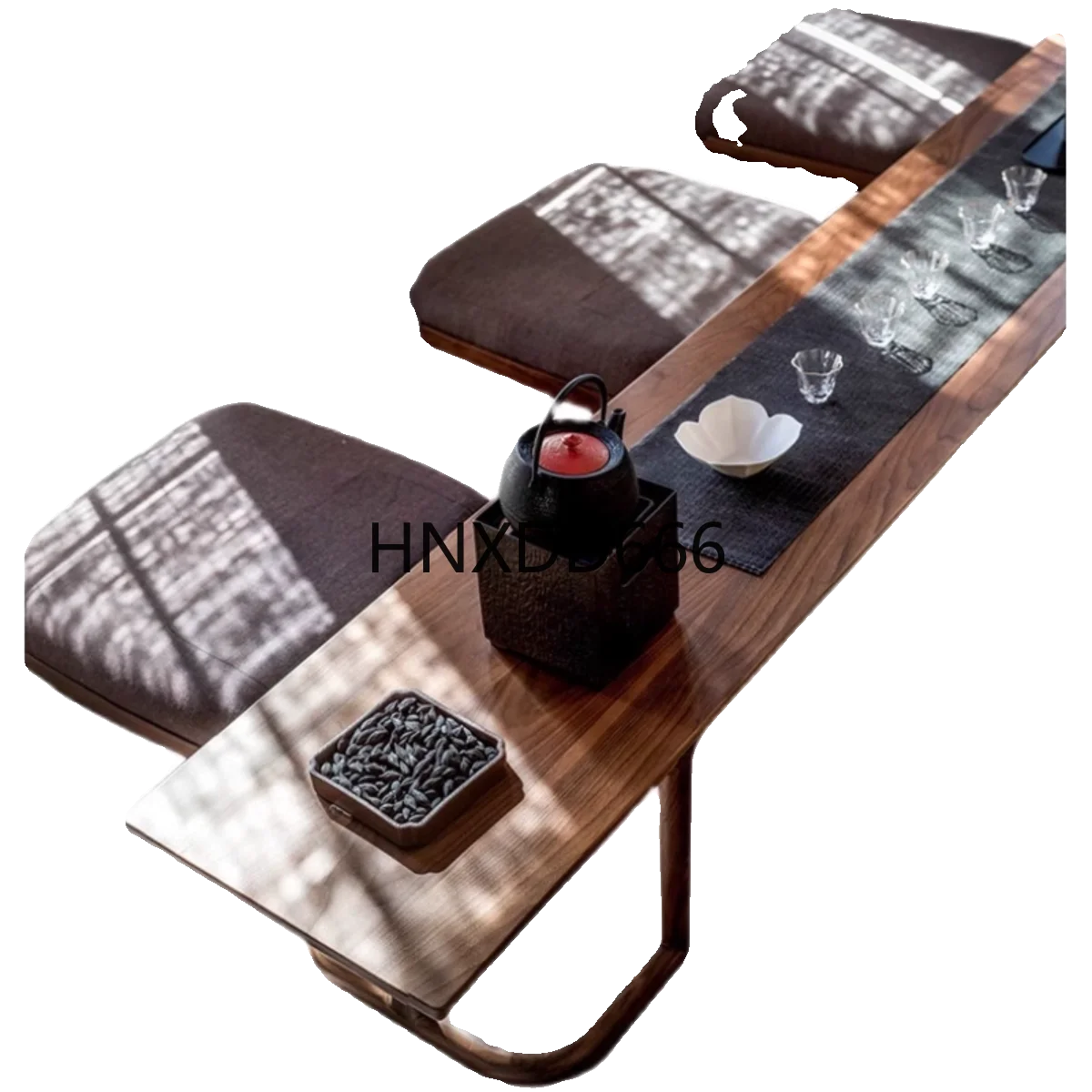 North American black walnut small bay window Japanese tatami tea table 
North American black walnut small bay window Japanese tatami tea table