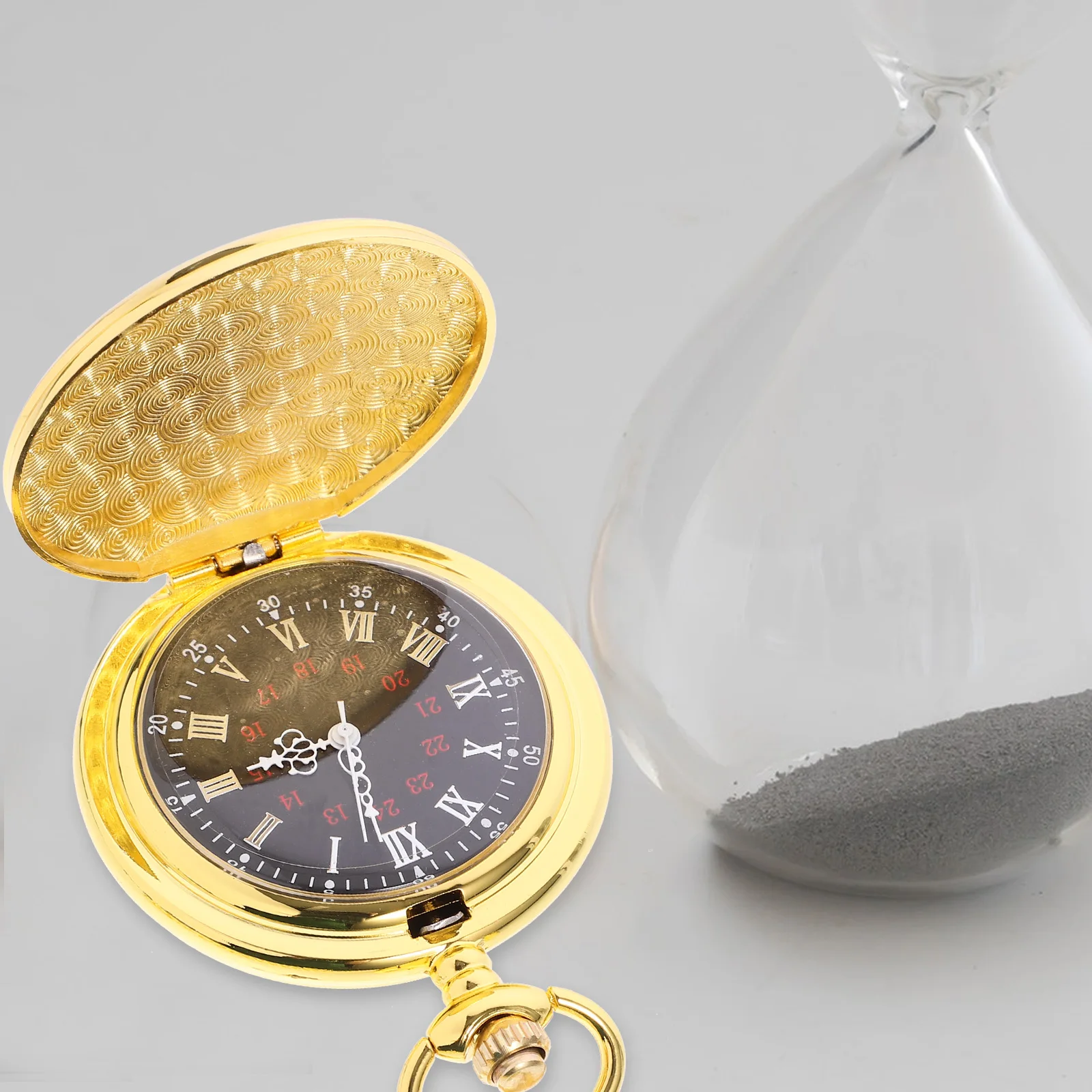 Vintage Pocket Watch Automatic Quartz Analogue Chain Watches Classic Retro Car Man
Vintage Pocket Watch Automatic Quartz Analogue Chain Watches Classic Retro Car Man