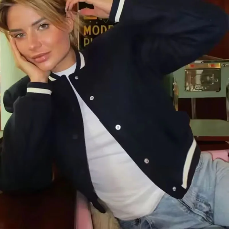 Fashion 2025 Women Black Solid Bomber Jacket Long Sleeve Button Cropped Coat Female Retro Chic Tops Woman Streetwear
Fashion 2025 Women Black Solid Bomber Jacket Long Sleeve Button Cropped Coat Female Retro Chic Tops Woman Streetwear