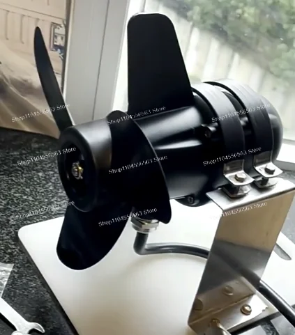 Водонепроницаемый бесщеточный троллинговый мотор для каяка, 12В/24В с мягким валом и беспроводным дистанционным управлением скоростью PWM
Водонепроницаемый бесщеточный троллинговый мотор для каяка, 12В/24В с мягким валом и беспроводным дистанционным управлением скоростью PWM