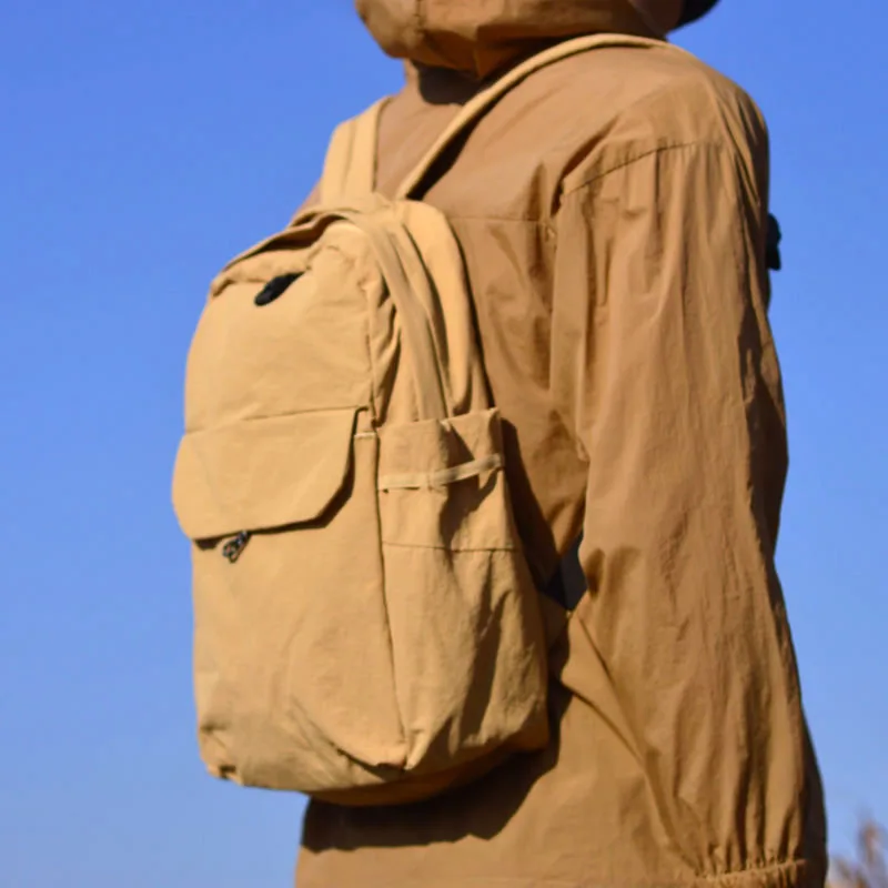 AETOO новый японский однотонный плиссированный нейлоновый рюкзак мужской большой вместимости легкий рюкзак для отдыха женский студенческий компьютер
AETOO новый японский однотонный плиссированный нейлоновый рюкзак мужской большой вместимости легкий рюкзак для отдыха женский студенческий компьютер