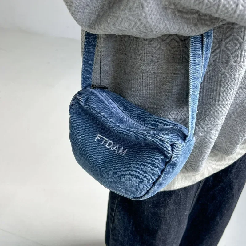 Korean 90s Fashion Denim Small Size Smart Phone Side Sling Bag Retro Textile Fabric Cloth Y2K Embroidery Letters Crossbody Bag
Korean 90s Fashion Denim Small Size Smart Phone Side Sling Bag Retro Textile Fabric Cloth Y2K Embroidery Letters Crossbody Bag