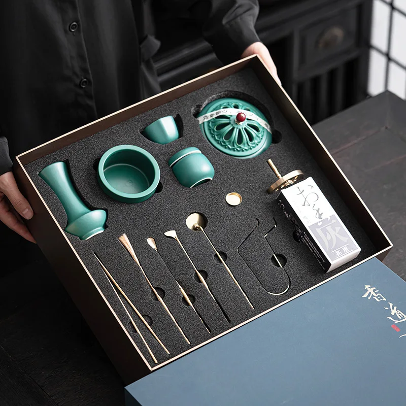 Chinese-style peacock green incense utensils set incense seal tools incense ash pressed powder utensils aromatherapy furnace
Chinese-style peacock green incense utensils set incense seal tools incense ash pressed powder utensils aromatherapy furnace