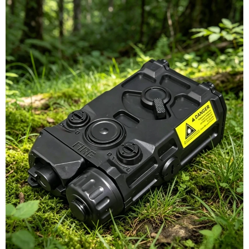 20mm Rail Mount Multi Function Infrared Flashlight Universal Battery Box Outdoor Tactical Shooting Accessory