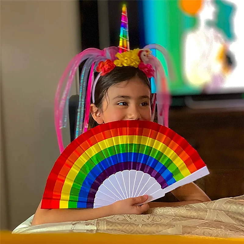 ABPQ-10 шт. Радужный веер Pride Складные ручные вентиляторы Гей-прайд Аксессуары Украшения Гордость Месяц
ABPQ-10 шт. Радужный веер Pride Складные ручные вентиляторы Гей-прайд Аксессуары Украшения Гордость Месяц