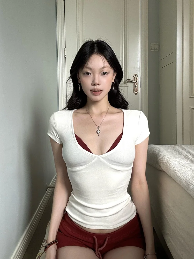 Slim Fit Short Sleeve T-Shirt Women's Sexy Summer Top V-Neck Casual Versatile Slimming Effect STAZF7 by Youmeizi
Slim Fit Short Sleeve T-Shirt Women's Sexy Summer Top V-Neck Casual Versatile Slimming Effect STAZF7 by Youmeizi