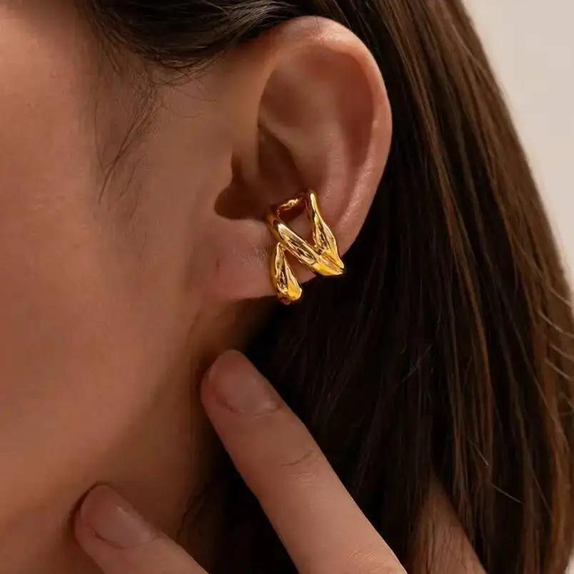 PuRui New Trendy Irregular Stainless Steel Ears Clips Non Perforated Earrings for Women 18K Gold Plated Hollow Out Ear Cuff Gift
PuRui New Trendy Irregular Stainless Steel Ears Clips Non Perforated Earrings for Women 18K Gold Plated Hollow Out Ear Cuff Gift