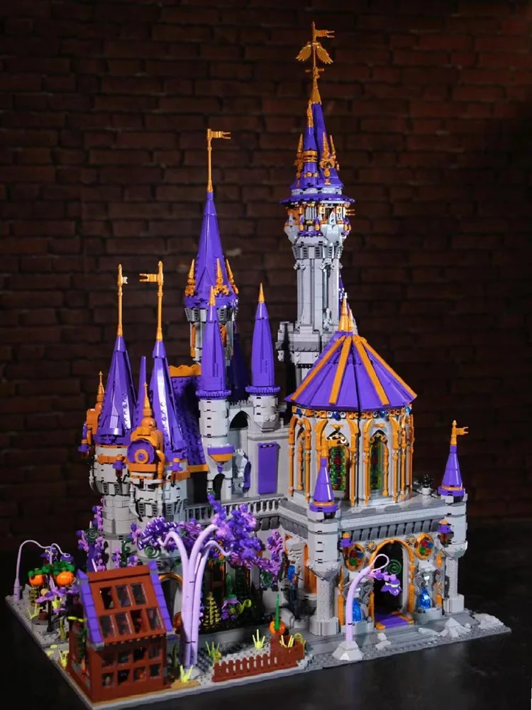 8510PCS Magic Castle Building Blocks MOC Building Model Kit High Difficulty Assembly Bricks Kids Educational Toys Halloween Gift
8510PCS Magic Castle Building Blocks MOC Building Model Kit High Difficulty Assembly Bricks Kids Educational Toys Halloween Gift