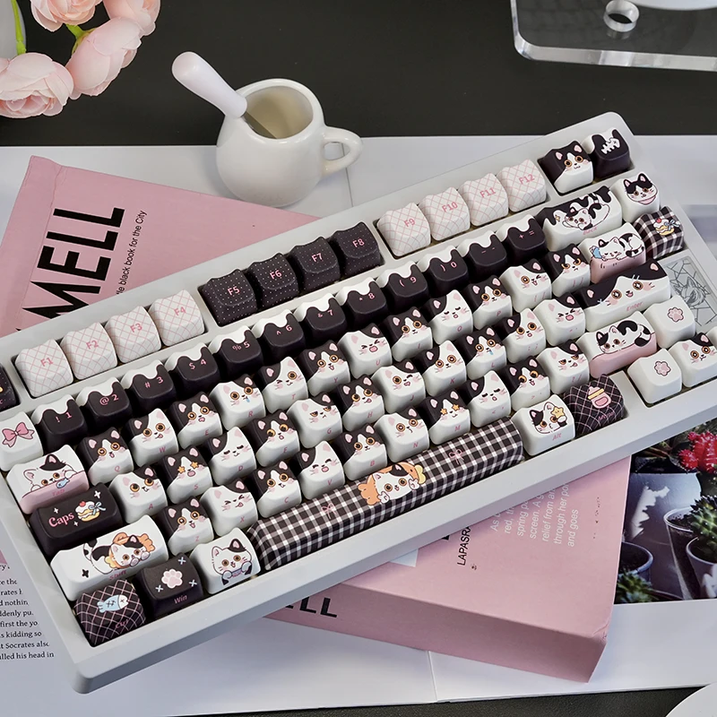 Набор колпачков для клавиш с милым котом, профиль PBT MOA, сублимационная крышка для клавиатуры, механическая клавиатура на заказ, колпачки для клавиш с изображением кота, аксессуары для ПК
Набор колпачков для клавиш с милым котом, профиль PBT MOA, сублимационная крышка для клавиатуры, механическая клавиатура на заказ, колпачки для клавиш с изображением кота, аксессуары для ПК