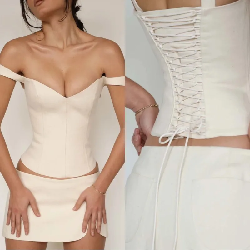 Solid Color Sleeveless Low-Cut Strap Tank Top Ladies' Vintage Corset Y2k Summer Sexy Elegant Vest Chic Cotton Corset Bustier
Solid Color Sleeveless Low-Cut Strap Tank Top Ladies' Vintage Corset Y2k Summer Sexy Elegant Vest Chic Cotton Corset Bustier