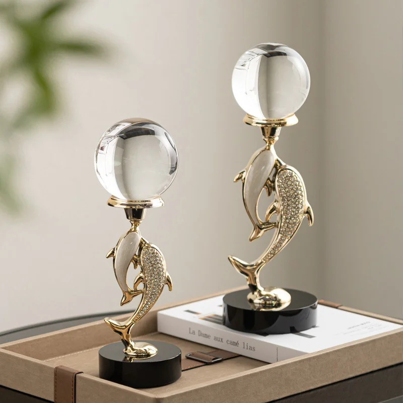 Creative Luxury Metal Fish Sculptures for Hotel and Romm Interior Decoration Home Decor Desk Office Ornaments Crystal Ball Gifts
Creative Luxury Metal Fish Sculptures for Hotel and Romm Interior Decoration Home Decor Desk Office Ornaments Crystal Ball Gifts