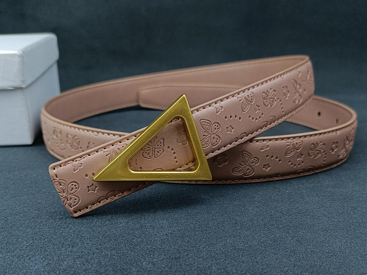 Ladies' genuine leather belt with triangular smooth buckle and thin waist belt, available in stock, genuine leather pants belt,
Ladies' genuine leather belt with triangular smooth buckle and thin waist belt, available in stock, genuine leather pants belt,