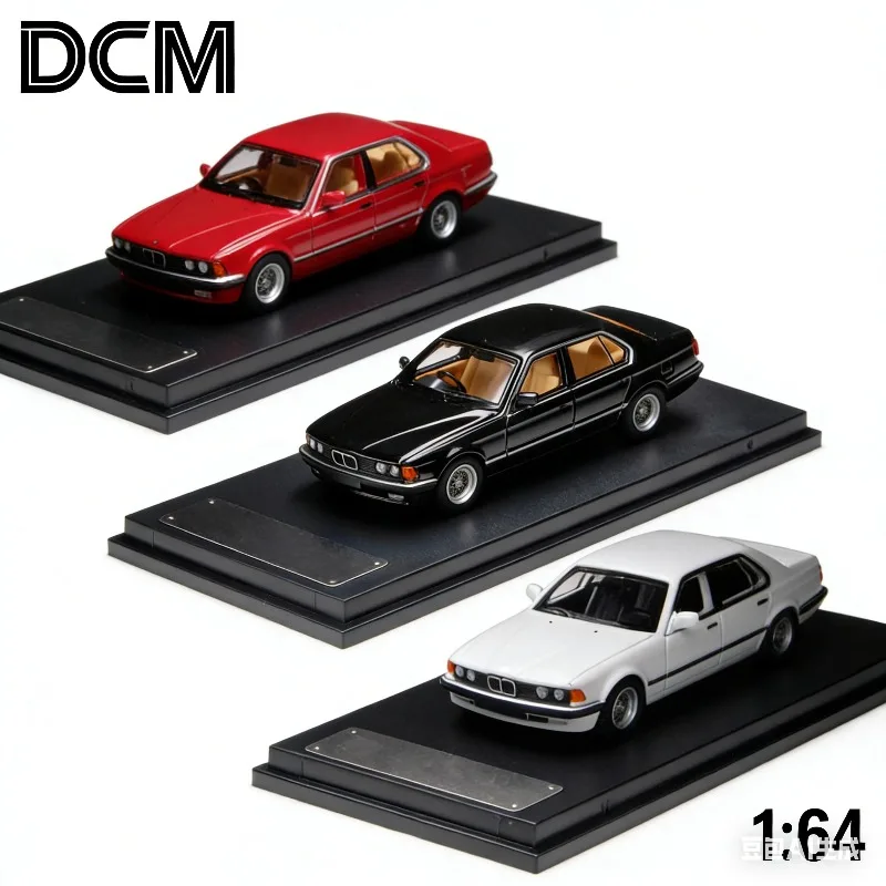 DCM 1:64 BMW E32 7-Series Sedan Cast Alloy Plastic Static Car Model, Boys' Gift Toy Collection Decoration Item.
DCM 1:64 BMW E32 7-Series Sedan Cast Alloy Plastic Static Car Model, Boys' Gift Toy Collection Decoration Item.