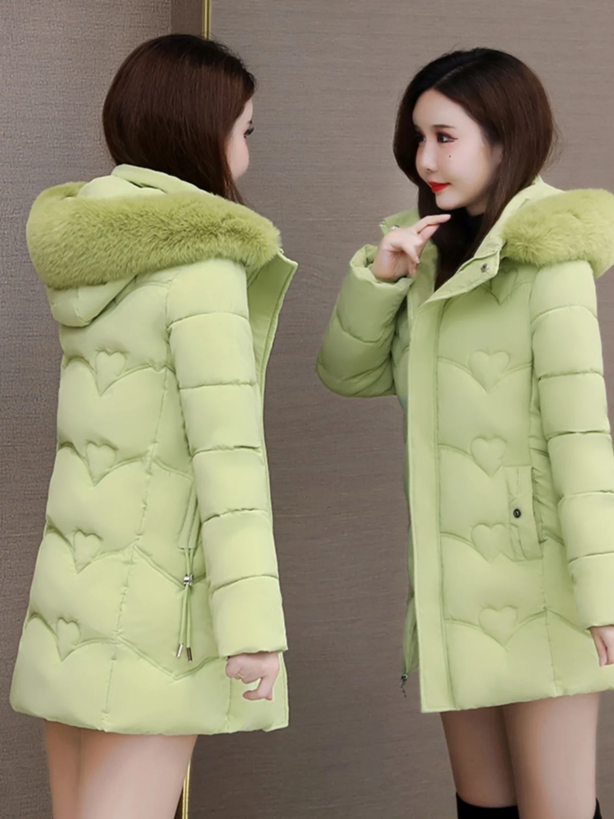Новая зимняя женская утепленная длинная хлопковая куртка с большим меховым воротником и съемным капюшоном в корейском стиле для повседневной носки
Новая зимняя женская утепленная длинная хлопковая куртка с большим меховым воротником и съемным капюшоном в корейском стиле для повседневной носки