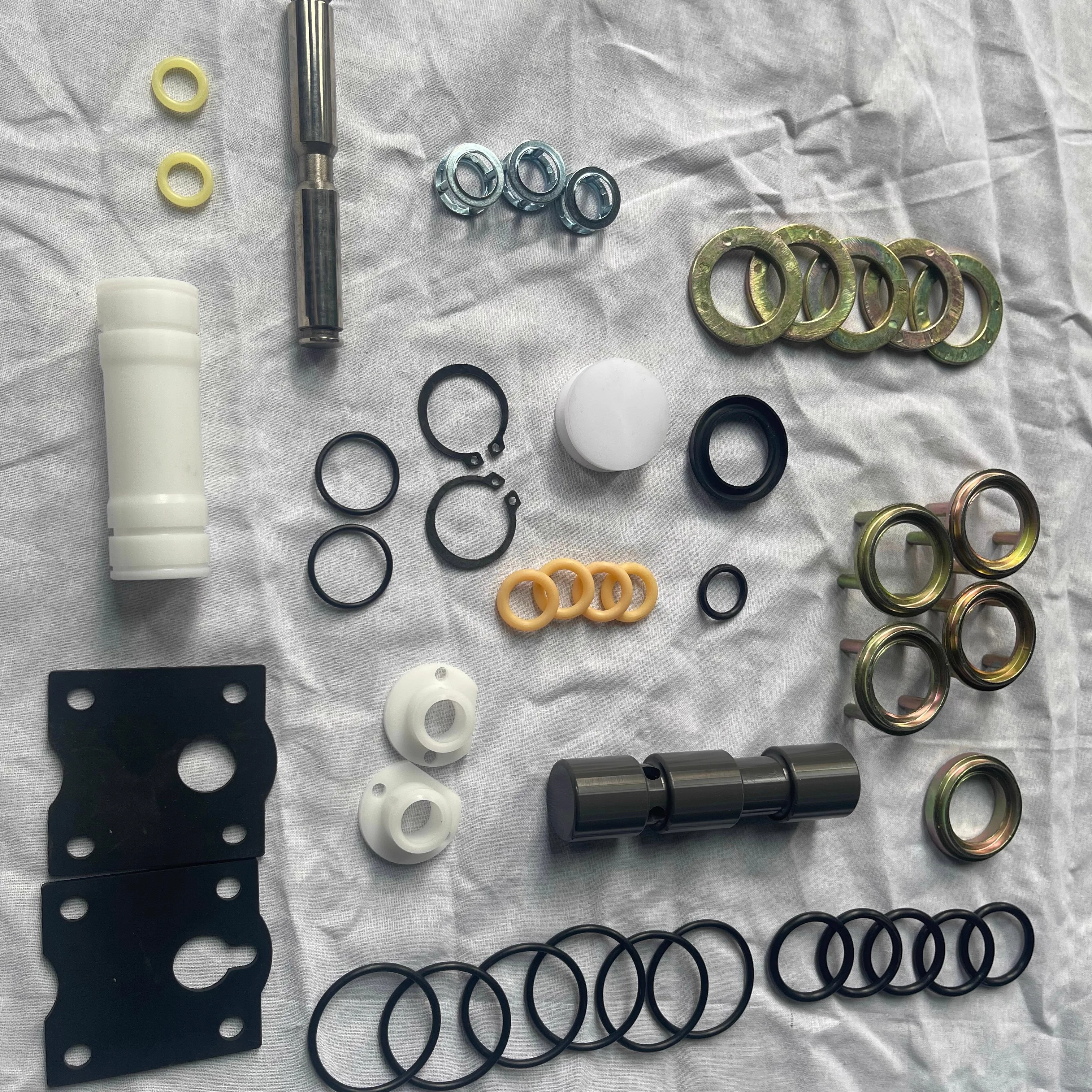 Пневматический мембранный насос ARO Ingersoll Rand 1/1,5/2/3 дюйма, запасные части для корпуса клапана, детали реверсивного стержня
Пневматический мембранный насос ARO Ingersoll Rand 1/1,5/2/3 дюйма, запасные части для корпуса клапана, детали реверсивного стержня