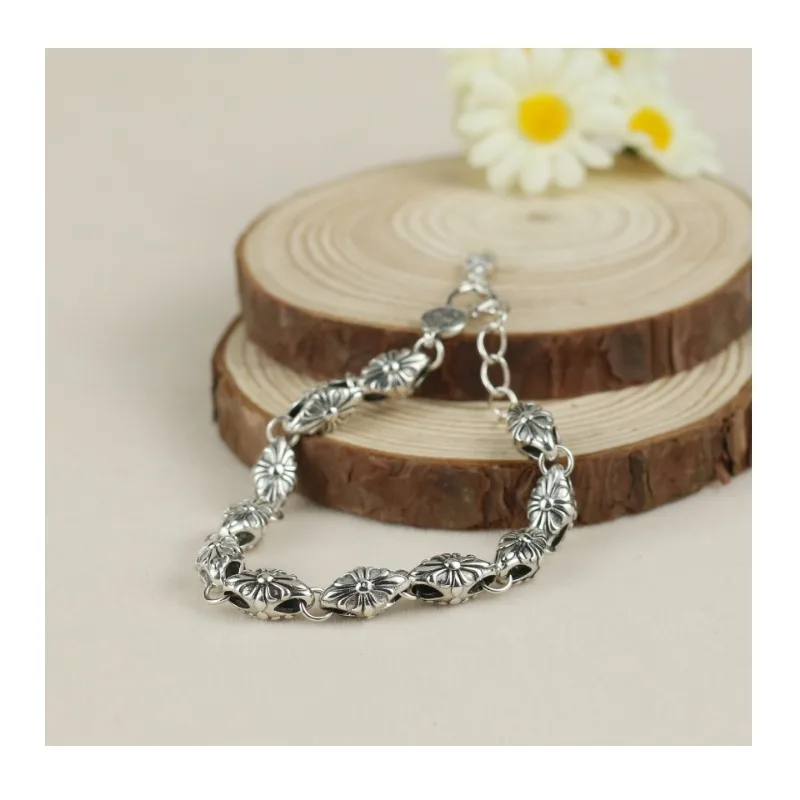 New Trendy Xuan Luo Xin Cross Flower Bracelet Personalized Retro Letter Bracelet Men's and Women's Jewelry
New Trendy Xuan Luo Xin Cross Flower Bracelet Personalized Retro Letter Bracelet Men's and Women's Jewelry