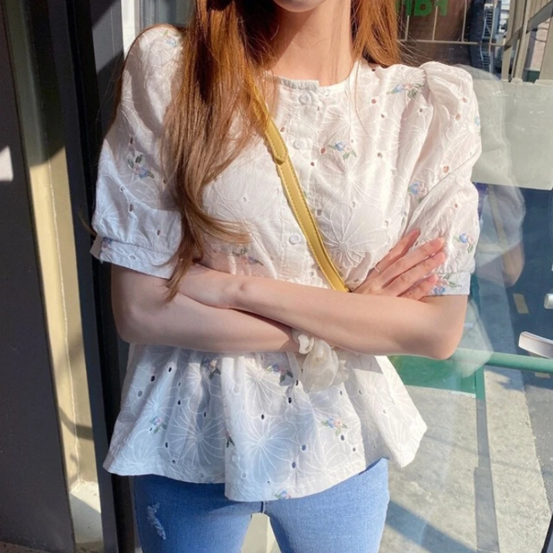2026 Summer New Style Lace Hollow Lace Splicing Folded Half Sleeve T-shirt for Women
2026 Summer New Style Lace Hollow Lace Splicing Folded Half Sleeve T-shirt for Women