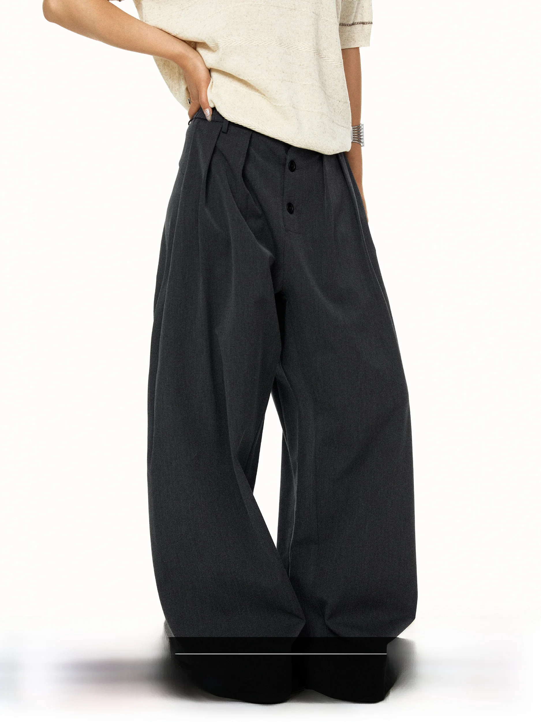 Retro Style Loose Straight Leg Pants Button Front Casual Wide Leg Long Pants Couple Matching Casual Commute Trousers
Retro Style Loose Straight Leg Pants Button Front Casual Wide Leg Long Pants Couple Matching Casual Commute Trousers