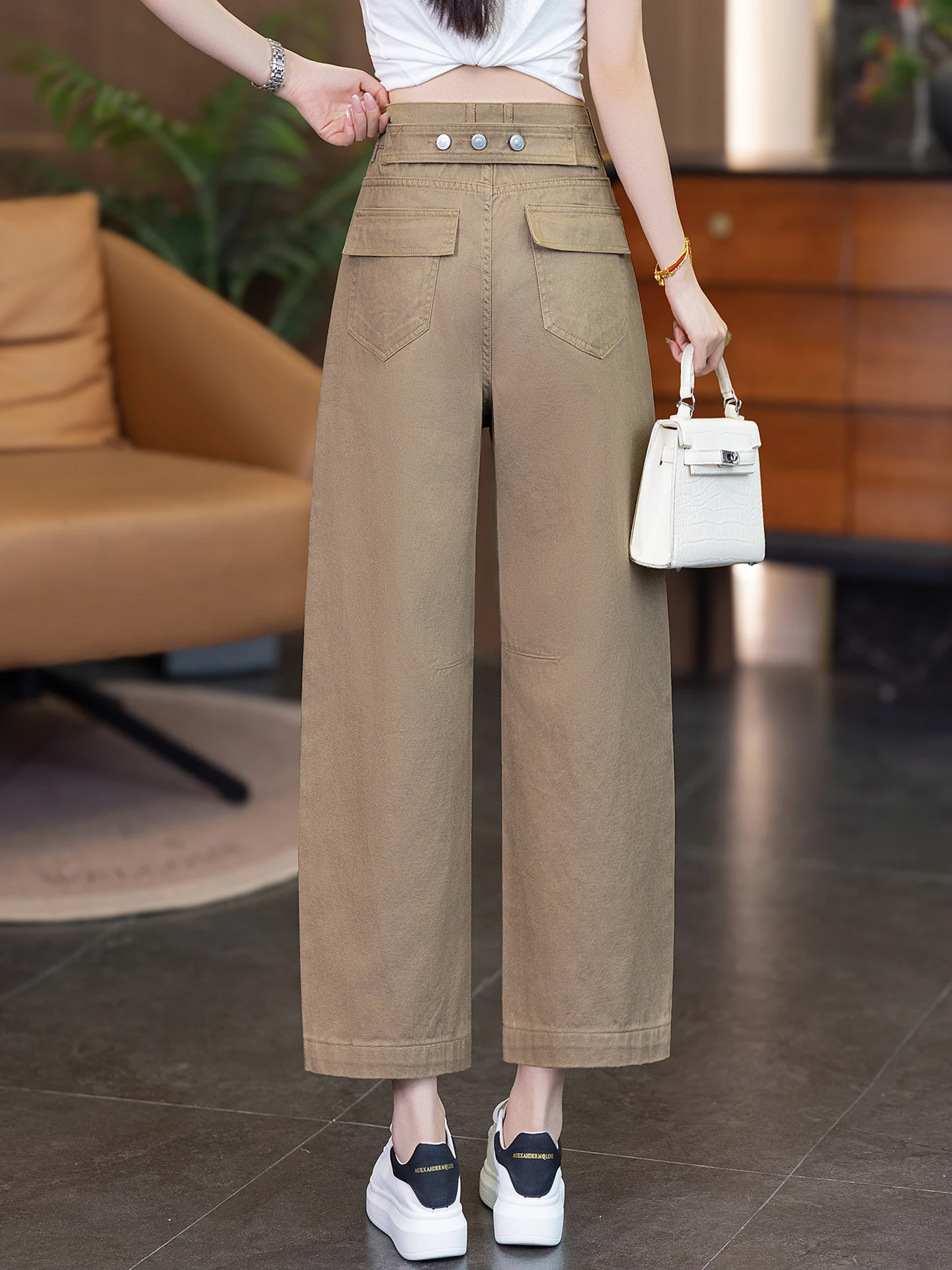 High Waist Wide Leg Knife Jeans Women's Summer Thin New Fashion Popular Straight Cut Pants Casual Cotton Denim Skinnifying
High Waist Wide Leg Knife Jeans Women's Summer Thin New Fashion Popular Straight Cut Pants Casual Cotton Denim Skinnifying