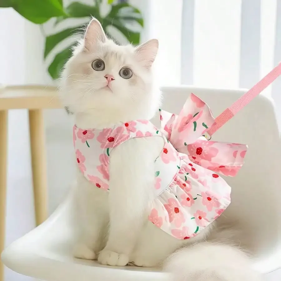 Pet Kitty/Puppy Princess Style Leash Dress, Suitable For Munchkin, Ragdoll, Scottish Fold, Poodle, Samoyed, With Attached Leash
Pet Kitty/Puppy Princess Style Leash Dress, Suitable For Munchkin, Ragdoll, Scottish Fold, Poodle, Samoyed, With Attached Leash