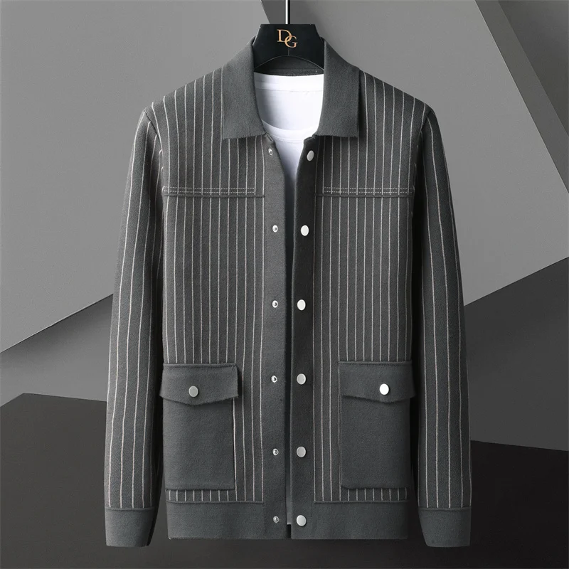 Hidden Buckle Stripe Printing Cardigan Men Sweter Korean Sweater Coat Designer Autumn Fashion Lapel Knit Cardigan Jacket Sweater
Hidden Buckle Stripe Printing Cardigan Men Sweter Korean Sweater Coat Designer Autumn Fashion Lapel Knit Cardigan Jacket Sweater