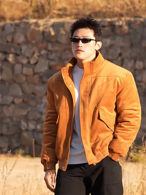 Мужская зимняя теплая хлопковая куртка в стиле американского стритстайла с деконструированным дизайном и вставками из замши, модная молодежная повседневная модель Cleanfit
Мужская зимняя теплая хлопковая куртка в стиле американского стритстайла с деконструированным дизайном и вставками из замши, модная молодежная повседневная модель Cleanfit