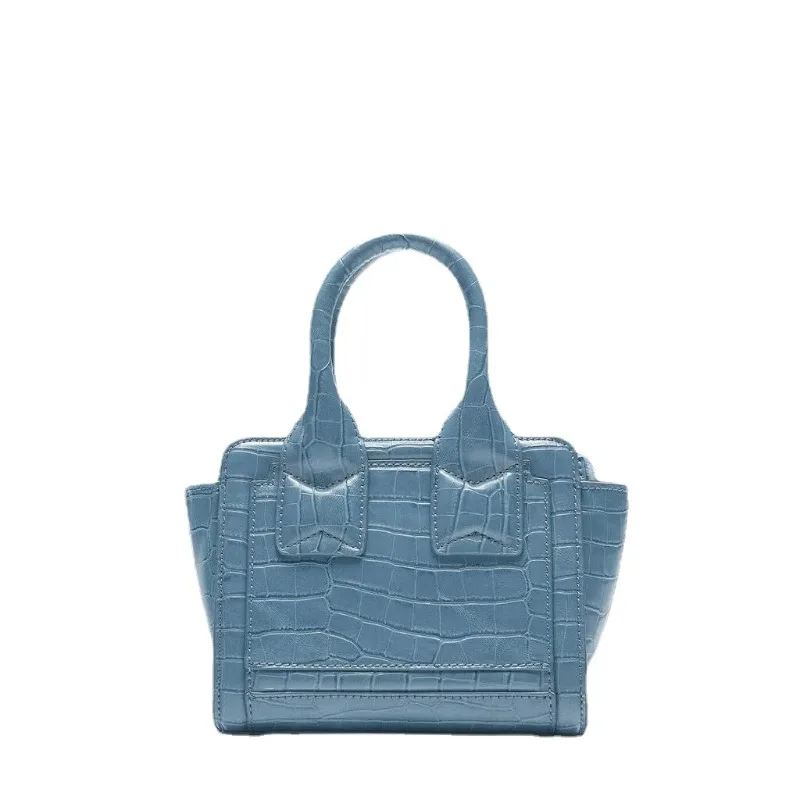 Chain Messenger Bag Ladies Fashion Small Shoulder Bag High-quality Designer PU Leather Luxury Lady Handbag Casual Female Bag
Chain Messenger Bag Ladies Fashion Small Shoulder Bag High-quality Designer PU Leather Luxury Lady Handbag Casual Female Bag