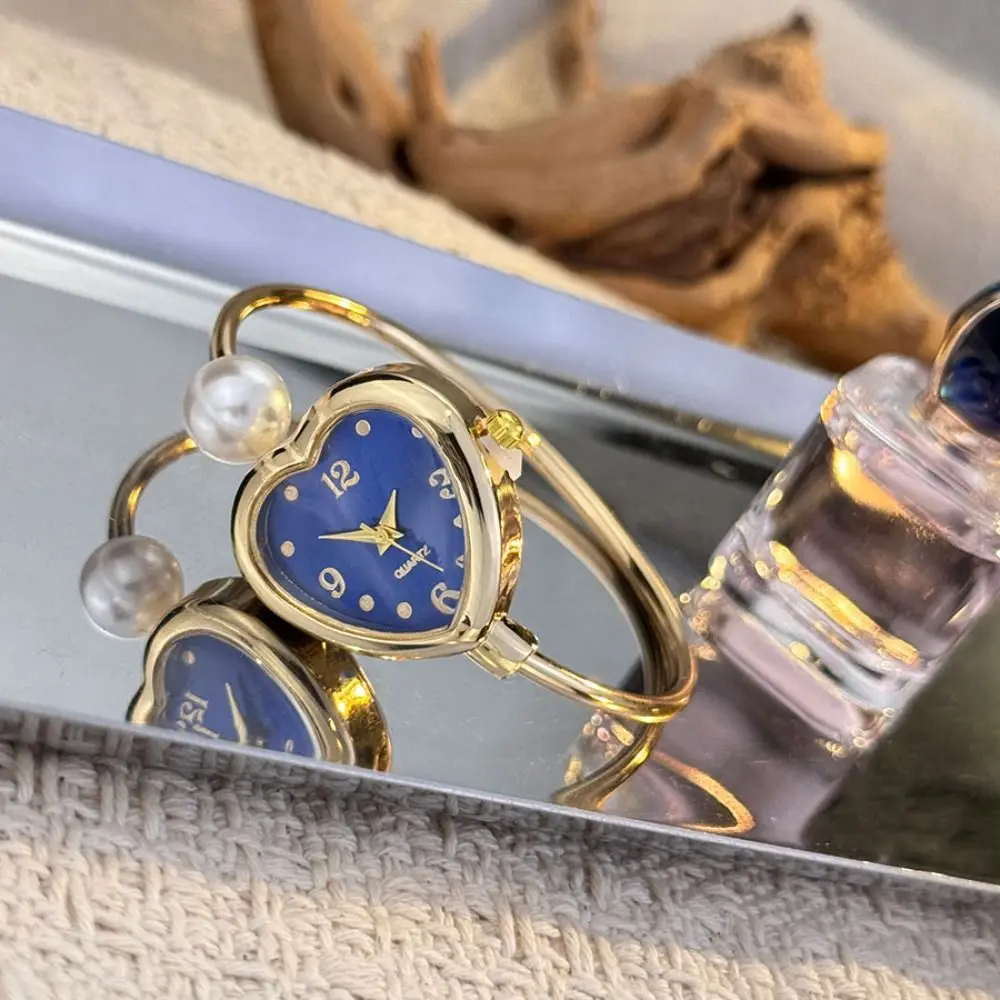 Fashion Heart-shaped Dial Pearl Watch Adjustable Open Design Quartz Watch Gift Luxury Wristwatch for Women
Fashion Heart-shaped Dial Pearl Watch Adjustable Open Design Quartz Watch Gift Luxury Wristwatch for Women
