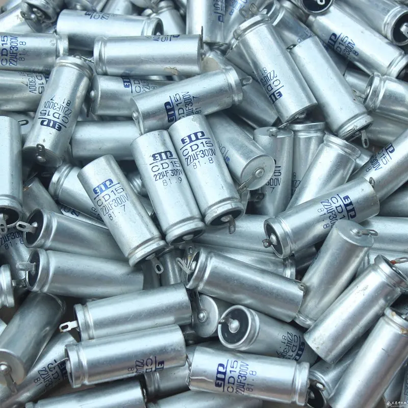 2pcs Retired Stock 22UF 300V Aluminum Case Electrolytic Capacitors Filter Capacitors
2pcs Retired Stock 22UF 300V Aluminum Case Electrolytic Capacitors Filter Capacitors