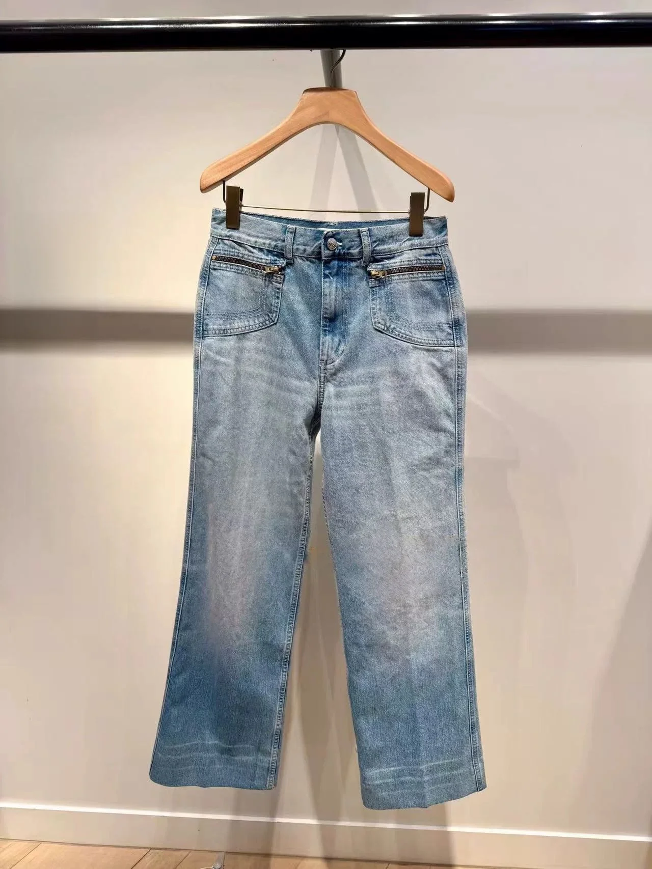 High Waist Washed Blue Denim Jeans with Zipper Pocket Decoration Spring Summer 2026 HEIDD Women's Straight Leg Cotton Jeans
High Waist Washed Blue Denim Jeans with Zipper Pocket Decoration Spring Summer 2026 HEIDD Women's Straight Leg Cotton Jeans