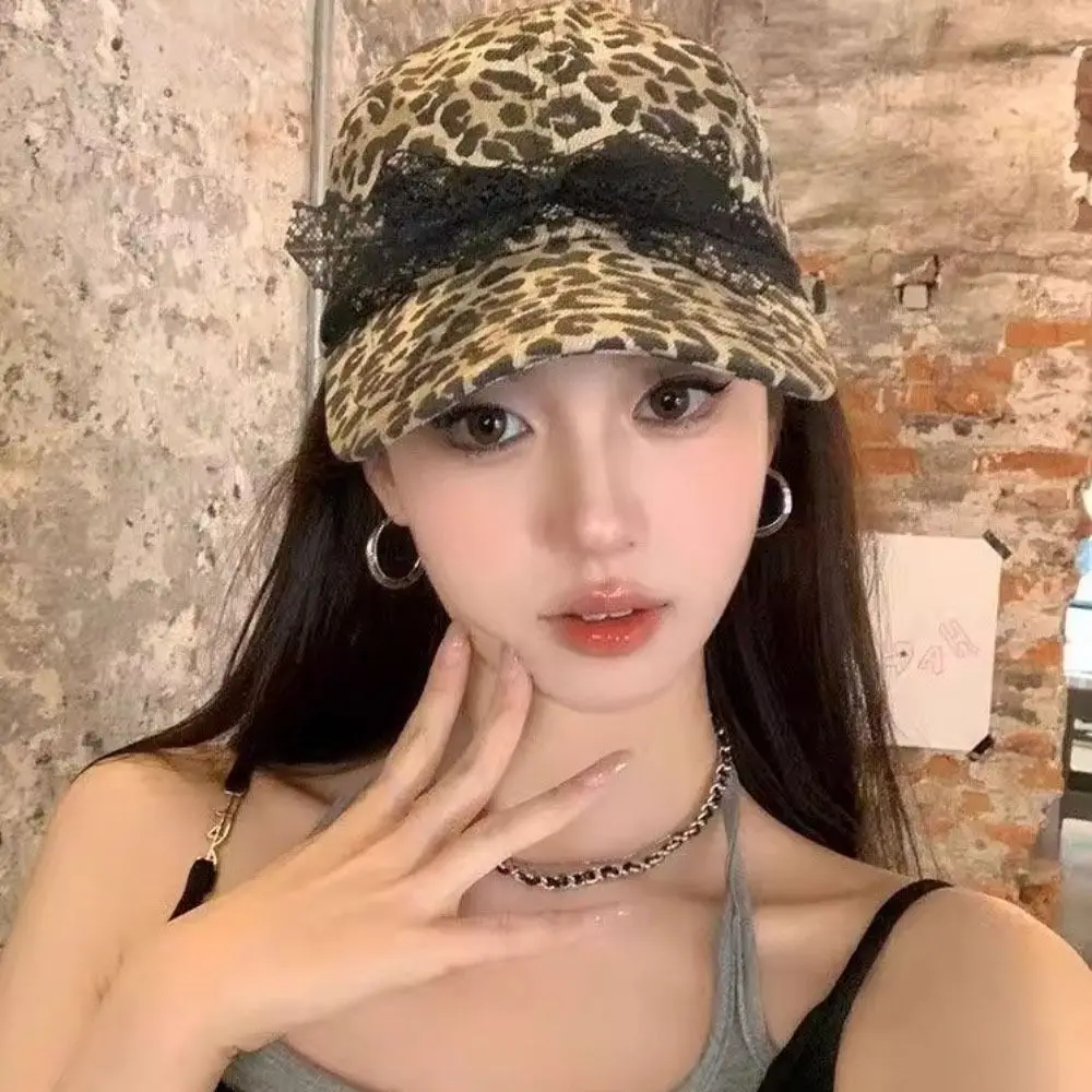 Breathable Hip Hop Leopard Print Baseball Cap Long Brim Adjustable Bow Visor Hat Lace Peaked Cap Sun Hat Sport
Breathable Hip Hop Leopard Print Baseball Cap Long Brim Adjustable Bow Visor Hat Lace Peaked Cap Sun Hat Sport