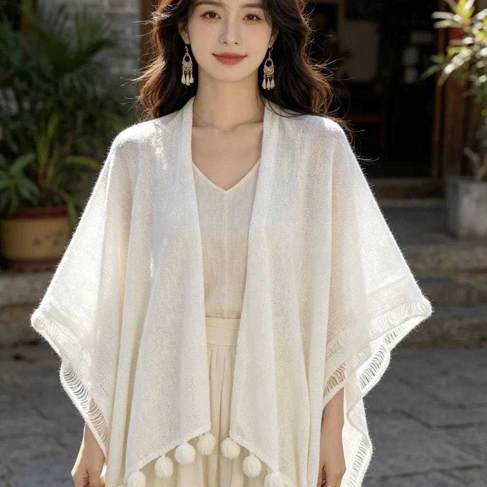 Cheongsam shawl women's Cloak outdoor outfit 2026 new air-conditioned room office knitted Poncho ethnic style cloak
Cheongsam shawl women's Cloak outdoor outfit 2026 new air-conditioned room office knitted Poncho ethnic style cloak