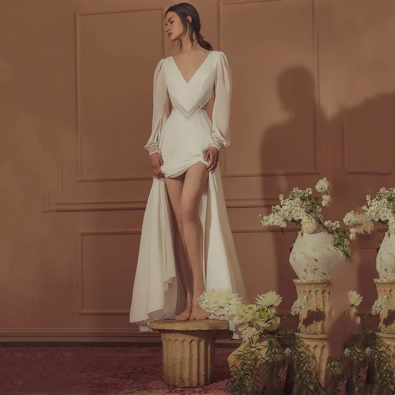 Classic Chiffon A-Line Wedding Dresses Sexy V-Neck Backless with Zipper Pleat Lace Appliques Bridal Gown Long Sleeves Customized
Classic Chiffon A-Line Wedding Dresses Sexy V-Neck Backless with Zipper Pleat Lace Appliques Bridal Gown Long Sleeves Customized