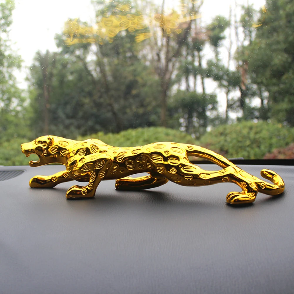 Golden Resin Leopard Ornament Desktop Home Office Car Decoration Creative Gift For Party Birthday Graduation Home Decor
Golden Resin Leopard Ornament Desktop Home Office Car Decoration Creative Gift For Party Birthday Graduation Home Decor