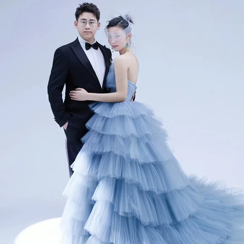 Blue Sweet Strapless Wedding Dresses 2023 New With A Train Tiered Ball Gown Exquisite Sleeveless Puffy Illusion Vestido De Baile
Blue Sweet Strapless Wedding Dresses 2023 New With A Train Tiered Ball Gown Exquisite Sleeveless Puffy Illusion Vestido De Baile