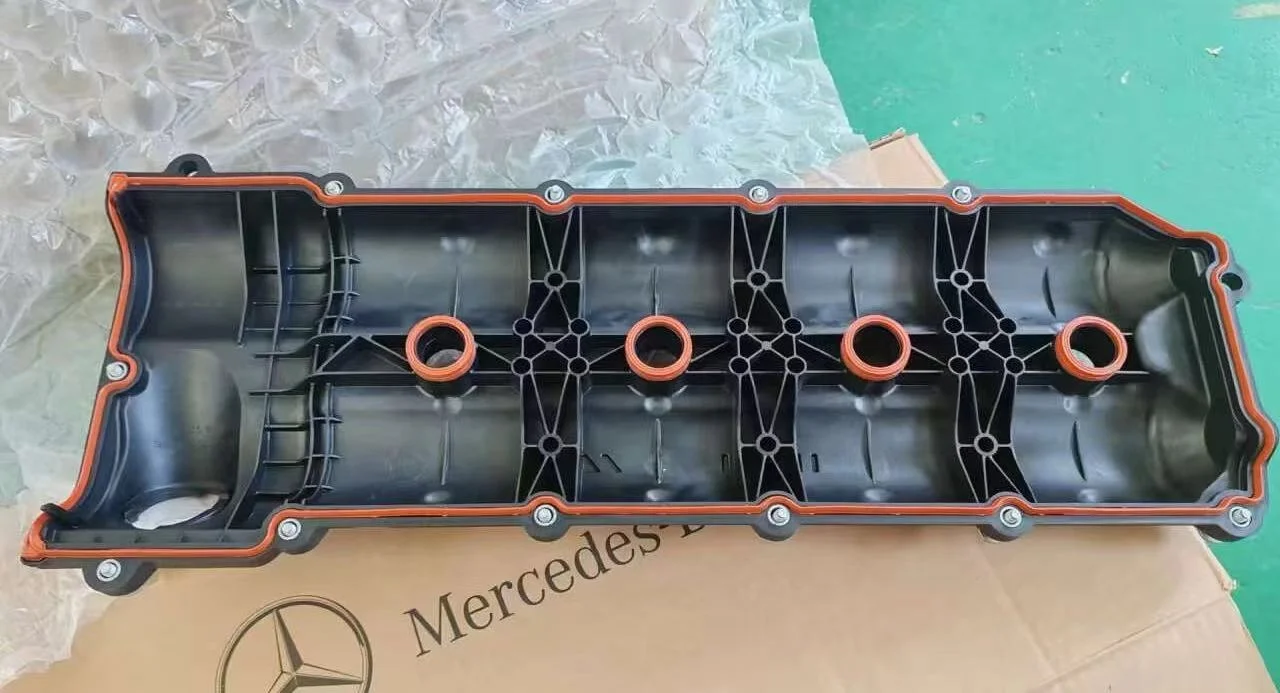 A1560161905 A1560160205 1560161905 1560160205 Cylinder Head Cover for M156 E63 SL63 ML63 CL63 C63 CLS63
A1560161905 A1560160205 1560161905 1560160205 Cylinder Head Cover for M156 E63 SL63 ML63 CL63 C63 CLS63