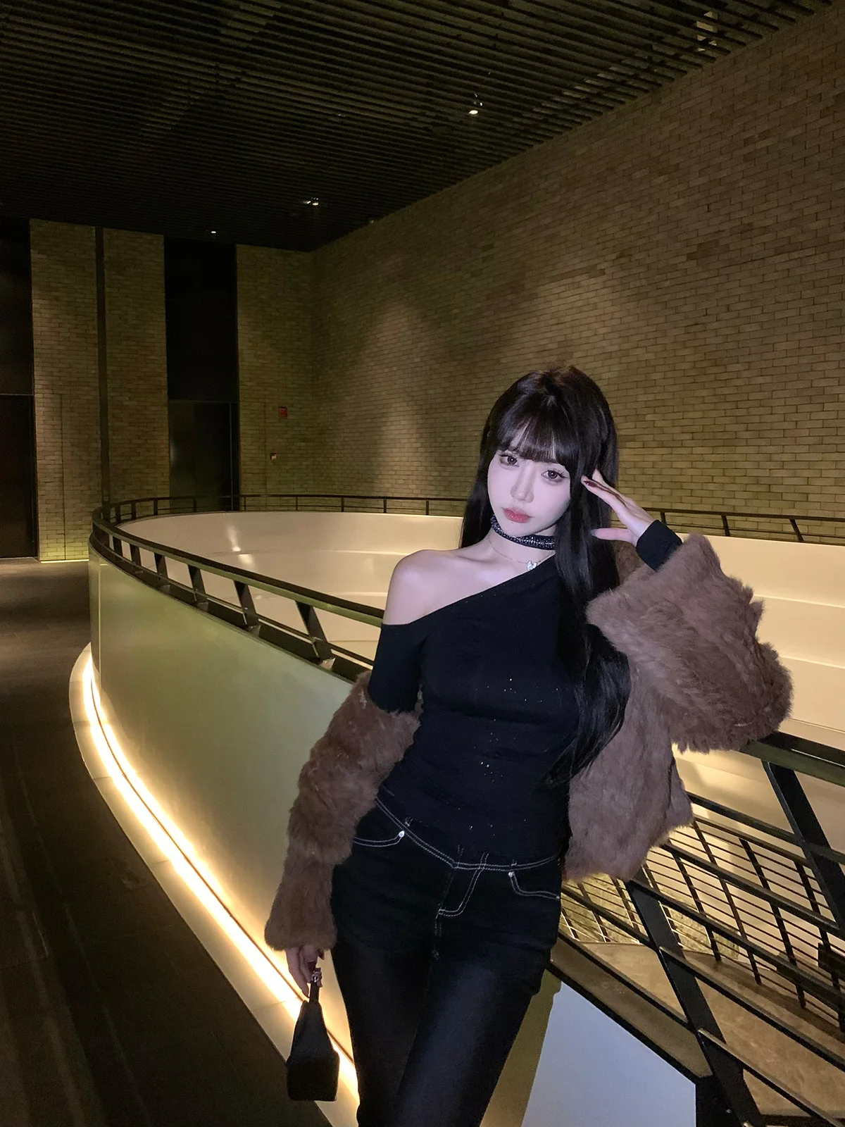 Liuu Women's Long Sve T-irt Elastic Knitted Me Ne Hanging Sexy Design Winter Faion Polyester Fiber 00%
Liuu Women's Long Sve T-irt Elastic Knitted Me Ne Hanging Sexy Design Winter Faion Polyester Fiber 00%