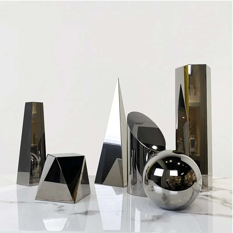 Geometric Crystal Ornaments Creative Personality European Style Home Living Room Entrance Coffee Table Wine Cabinet Decorations
Geometric Crystal Ornaments Creative Personality European Style Home Living Room Entrance Coffee Table Wine Cabinet Decorations
