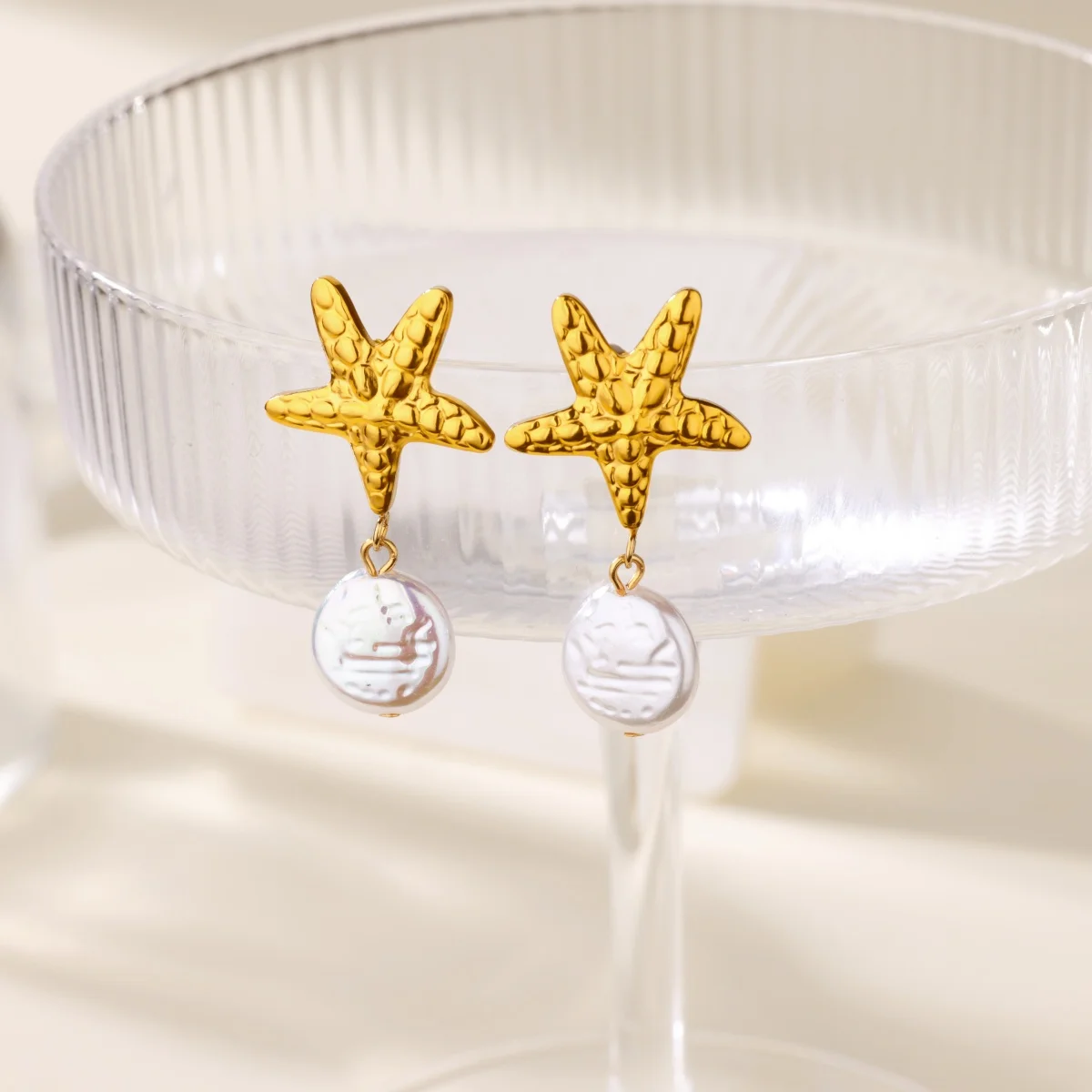 Imitation Pearl Dangle Earrings for Women Girls Starfish Stainless Steel Earrings Summer Beach Female Shell Ear Jewelry aretes
Imitation Pearl Dangle Earrings for Women Girls Starfish Stainless Steel Earrings Summer Beach Female Shell Ear Jewelry aretes