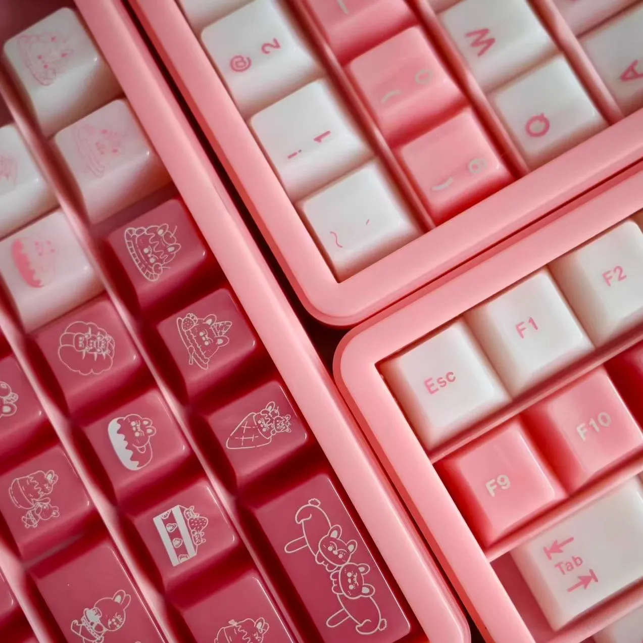 Cute Dessert Rabbit Theme Keycaps Anime Translucent PC Silkscreen Keycap Cherry Profile Custom Key Caps for Mechanical Keyboard
Cute Dessert Rabbit Theme Keycaps Anime Translucent PC Silkscreen Keycap Cherry Profile Custom Key Caps for Mechanical Keyboard