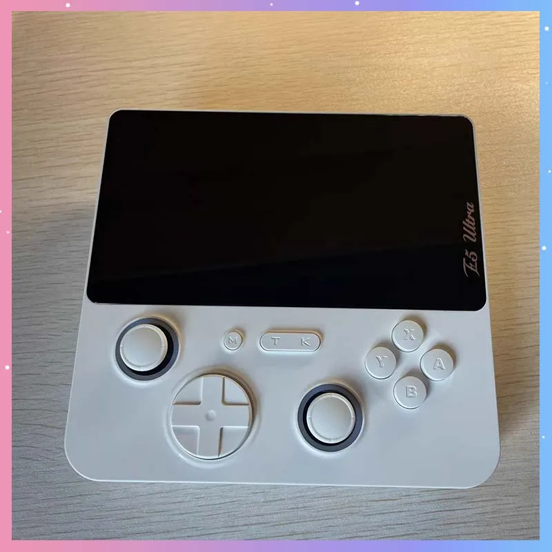 Gamemt E5Ultra игровая консоль Hall-Effect джойстик 5 "1280*720 60 Гц IPS сенсорный экран 5000 мАч портативные портативные консоли подарок
Gamemt E5Ultra игровая консоль Hall-Effect джойстик 5 "1280*720 60 Гц IPS сенсорный экран 5000 мАч портативные портативные консоли подарок