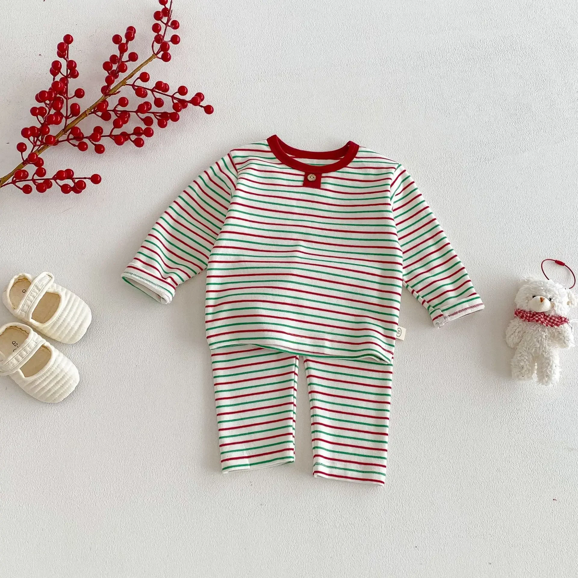 2025 New Winter Kids Striped Loungewear Set 0-5Y Girls Korean Style Baby Top and Pants 2 Piece Set Soft Skin Friendly Homewear
2025 New Winter Kids Striped Loungewear Set 0-5Y Girls Korean Style Baby Top and Pants 2 Piece Set Soft Skin Friendly Homewear