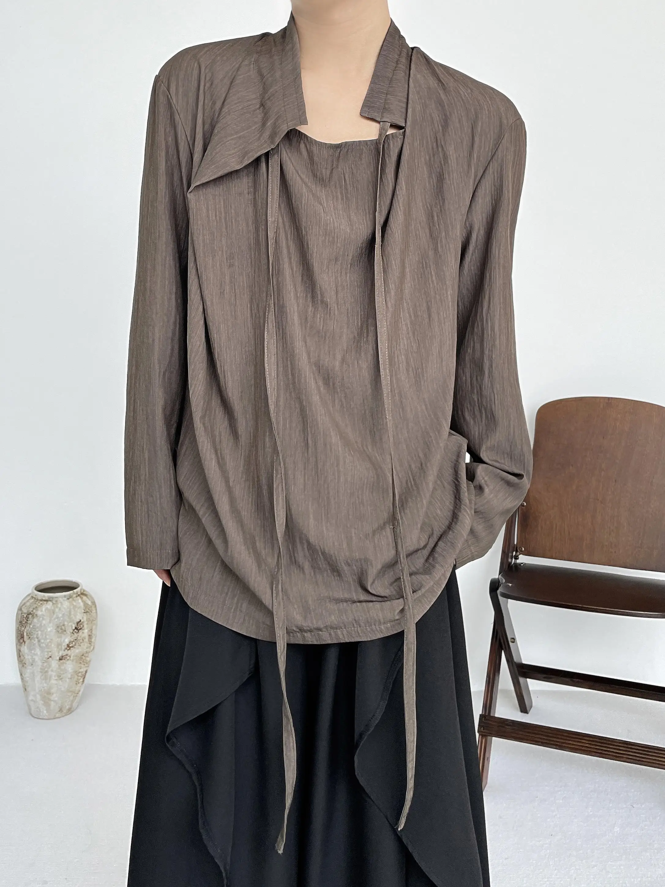 BKYC Minimalist Retro Thin Shirt Asymmetrical Necktie Lazy Style Spring Autumn Unisex Breathable Polyester Long Sleeve Shirt
BKYC Minimalist Retro Thin Shirt Asymmetrical Necktie Lazy Style Spring Autumn Unisex Breathable Polyester Long Sleeve Shirt