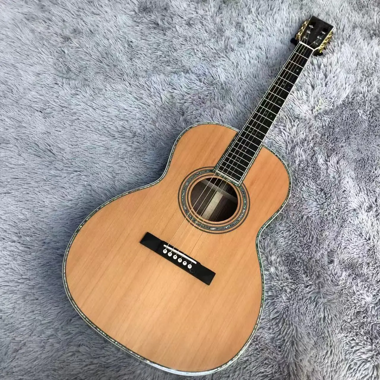 Solid Wood Profile Abalone Shell Inlaid Acoustic Guitar, 40 Inch, 00042 Mold
Solid Wood Profile Abalone Shell Inlaid Acoustic Guitar, 40 Inch, 00042 Mold