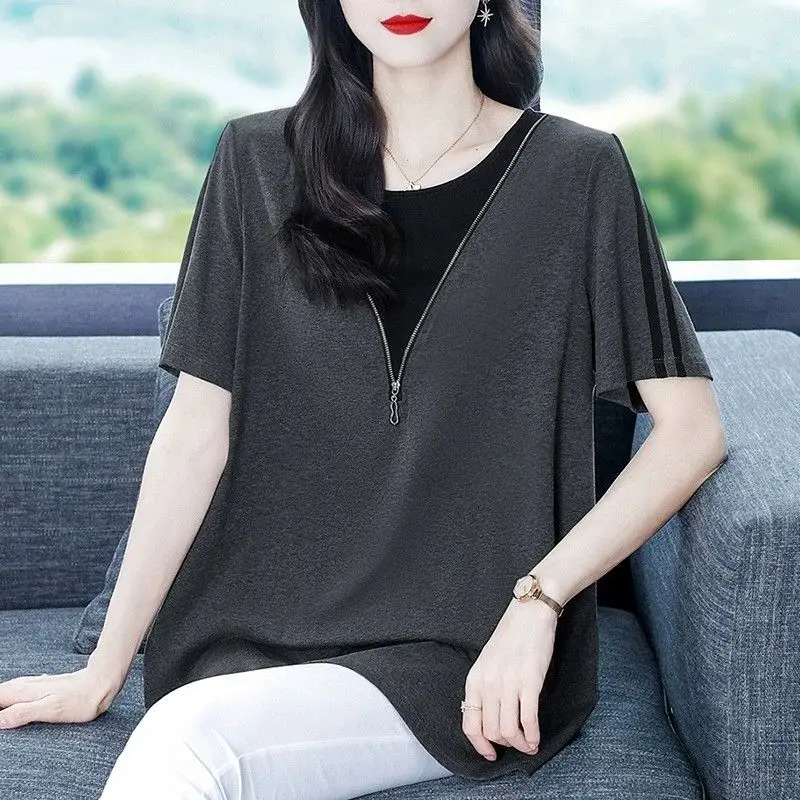 2023 Summer New Casual Fashion Solid Color Zipper Round Neck Short Sleeve Temperament Top Simple Commuter trend Women's Clothing
2023 Summer New Casual Fashion Solid Color Zipper Round Neck Short Sleeve Temperament Top Simple Commuter trend Women's Clothing