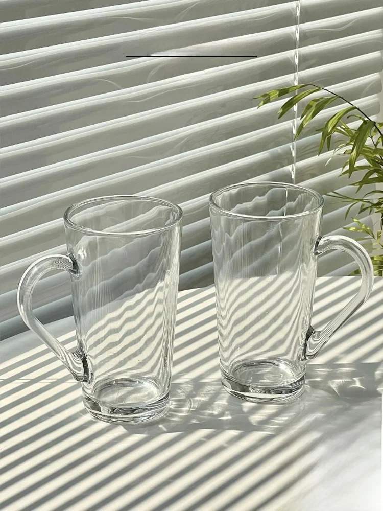 Simple Vertical Stripe Glass Cup with Handle for Office Breakfast Water Cup Heat Insulation Cylinder Shape Single Layer Body
Simple Vertical Stripe Glass Cup with Handle for Office Breakfast Water Cup Heat Insulation Cylinder Shape Single Layer Body
